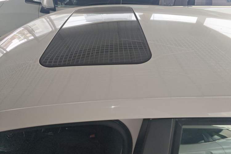 Used Volkswagen Polo 2016 1.6L Automatic Comfort Model
