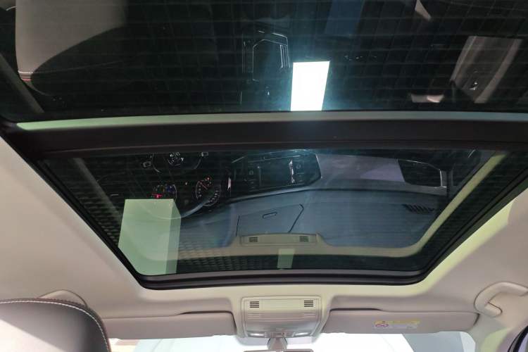 Used Volkswagen Tayron 2019 330TSI Two-Wheel Drive Luxury Model China VI Standard
