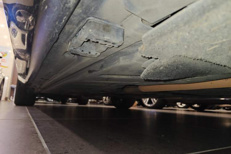 Used Mercedes-Benz E-Class 2017 E 300 L Luxury Model
