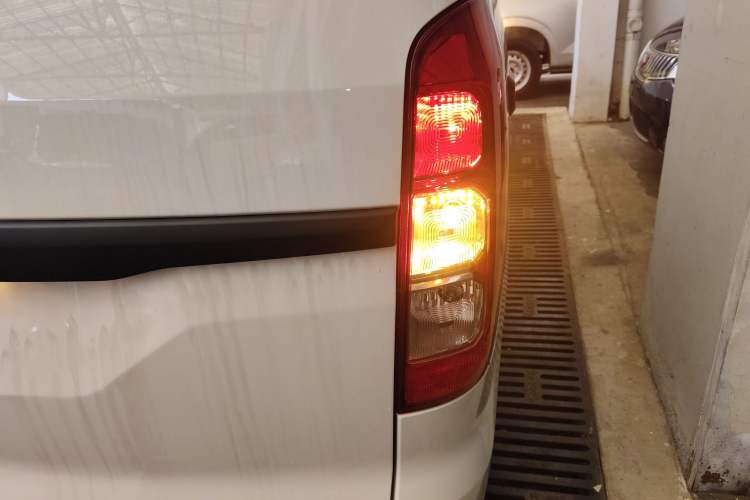 Used Wuling Hongguang V 2022 1.5L Jingqu Edition Electric-Assist LAR
