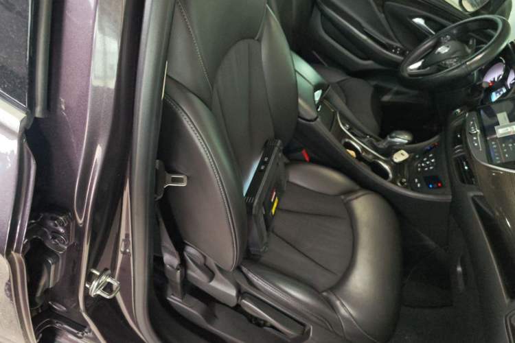 Used Buick Envision 2018 20T Two-Wheel-Drive Leading Model