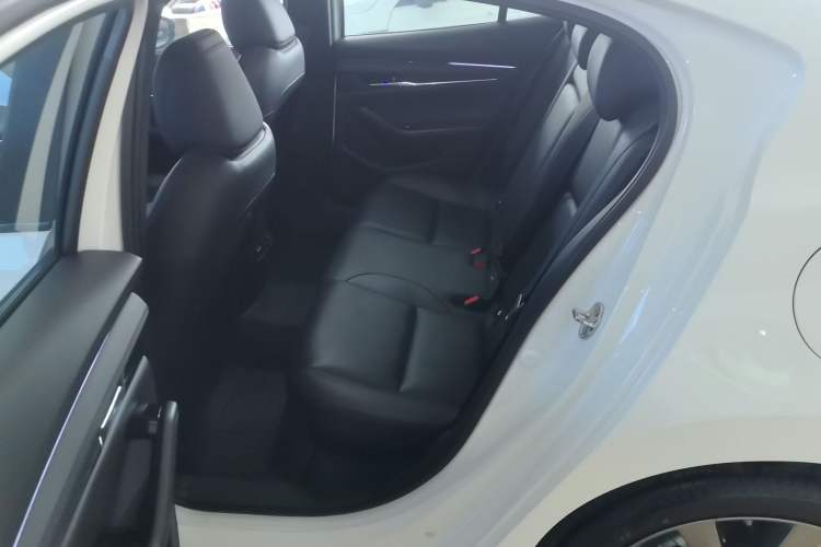 Used Mazda Mazda 3 Axela 2023 2.0L Automatic Zhiyao Edition