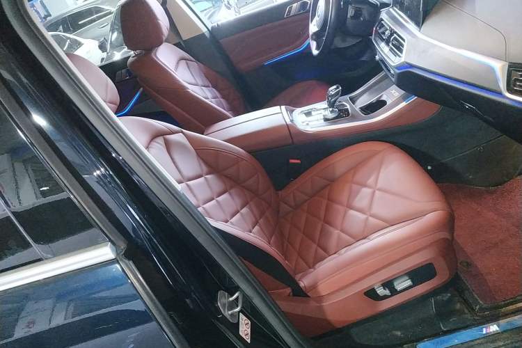 Used BMW X5 2022 Restyled xDrive 30Li Luxury Version M Sport Package
