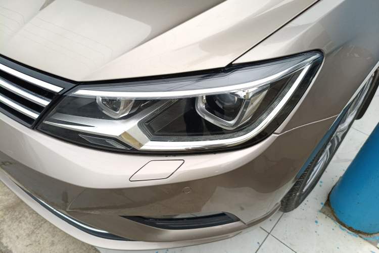 Used Volkswagen Lamando 2015 280TSI DSG Luxury Edition
