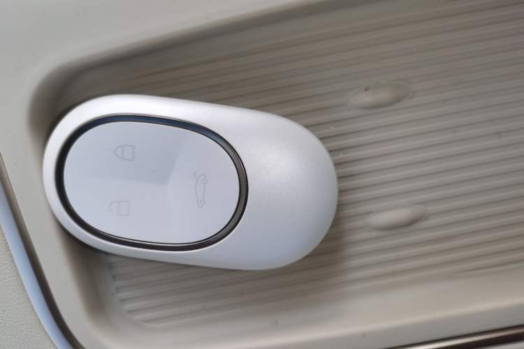 Used Nio ES6 2024 75 kWh
