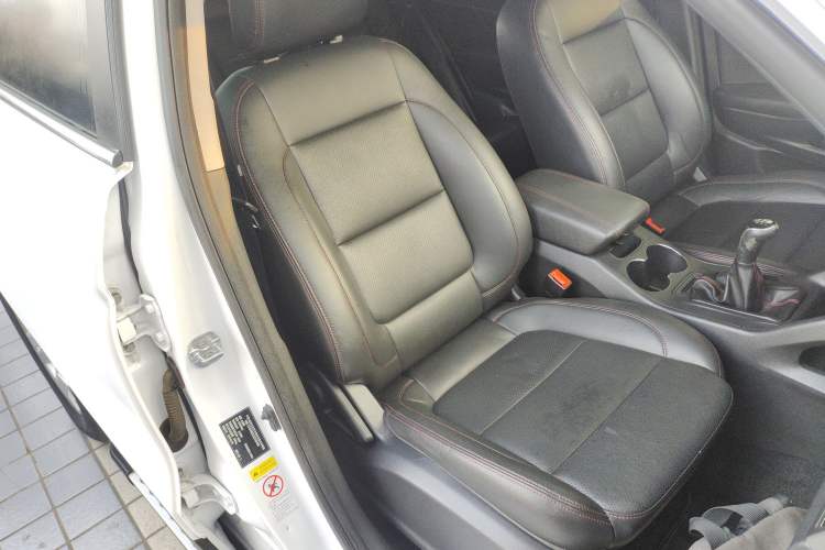 Used Changan CS75 2014 2.0L Manual Luxury Version China IV Standard
