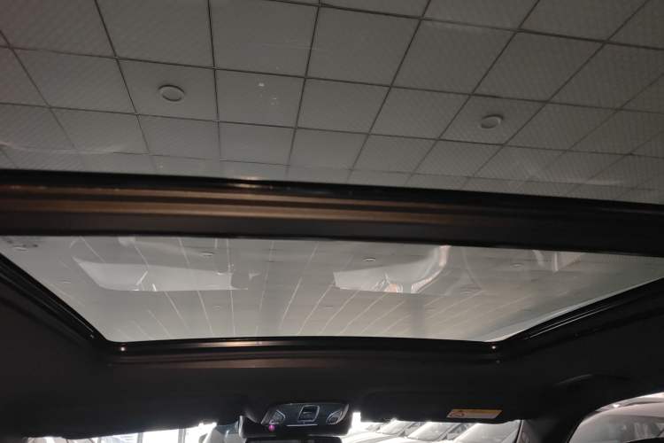 Used GAC Trumpchi GS8 2022 Dual-Engine Series 2.0TM Two-Wheel Drive Prestige Edition (7 Seats)
