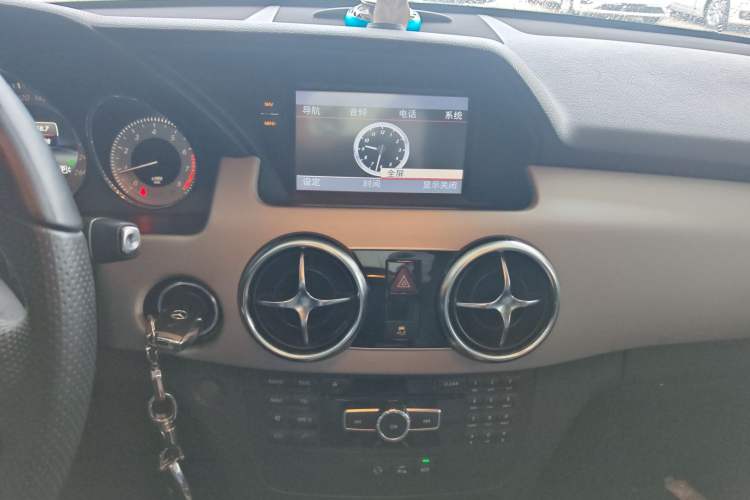 Used Mercedes-Benz GLK-Class 2014 GLK 260 4MATIC Dynamic Model
