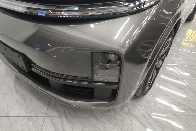 Used Li Auto L8 2023 Pro Model
