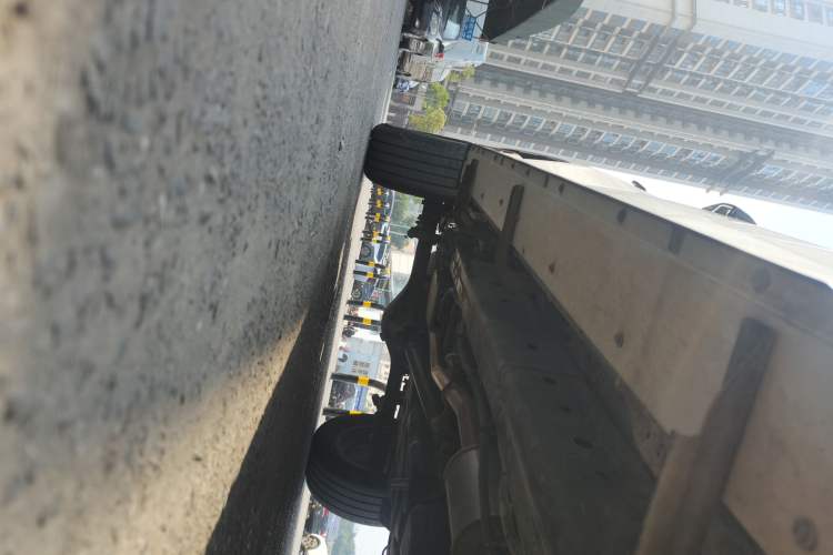 Used Changan Lantop 2023 2.0T Manual 4x4 Diesel Flagship Long-Box Version
