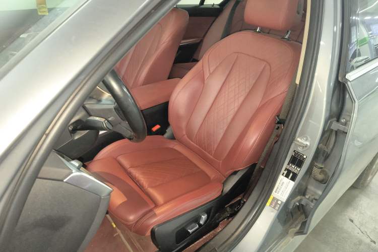 Used BMW i3 2022 eDrive 35 L
