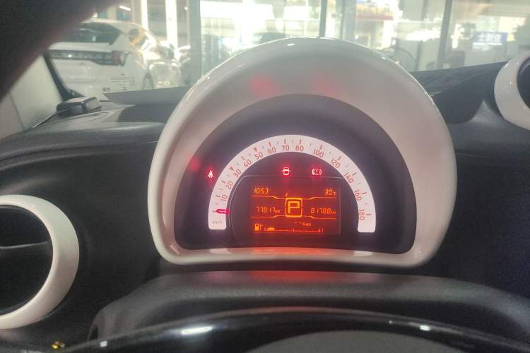 Used  fortwo 2015 1.0L 52 kW hardtop Dynamic version
