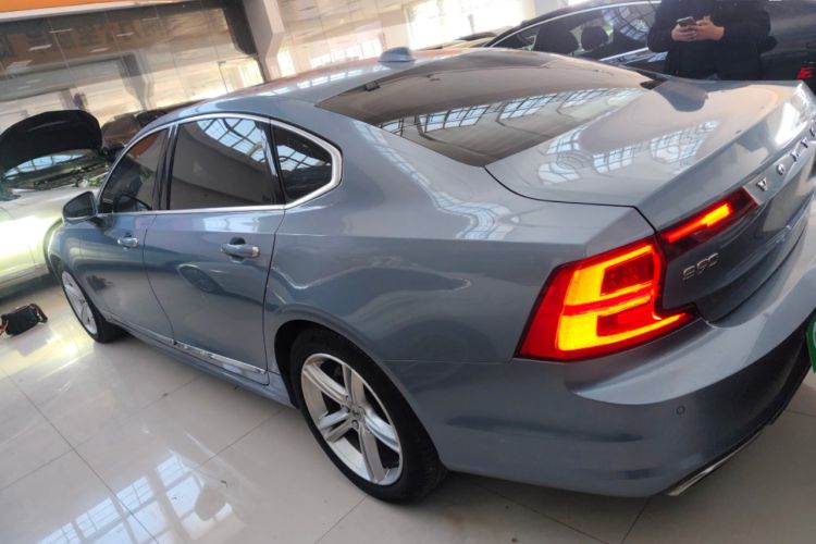 Used Volvo S90 2019 T4 Zhiyi Edition
