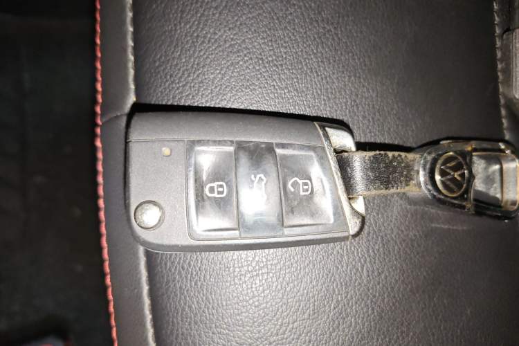 Used Volkswagen Tayron 2022 330TSI Two-Wheel Drive Luxury Smart Connectivity Version
