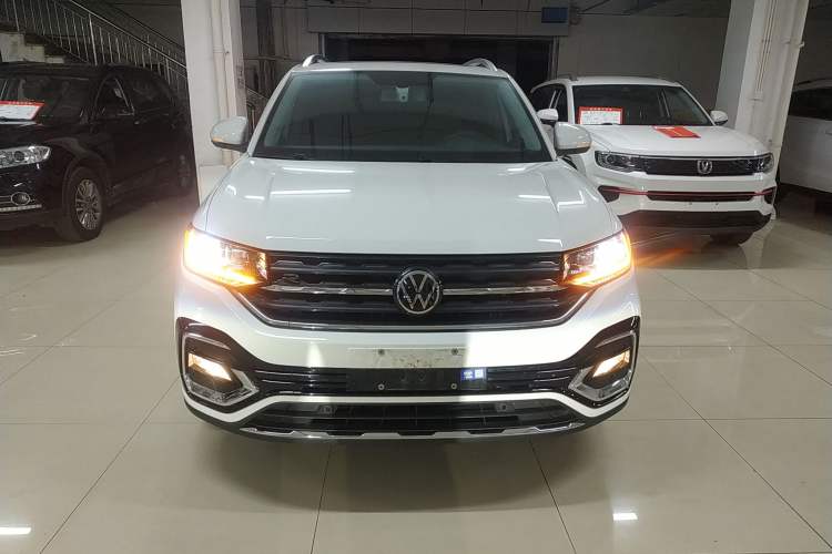 Used Volkswagen Tacqua 2021 280TSI DSG R-Line Smart Connectivity Version