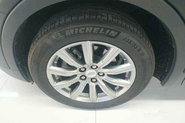 Used Cadillac XT4 2020 28T Two-Wheel-Drive Leading Version
