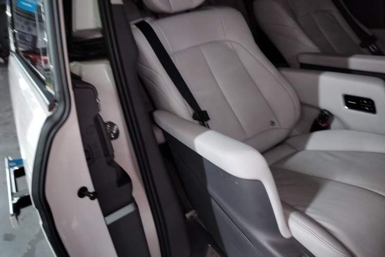 Used Buick GL8 2025 Lu Zun Deluxe Edition
