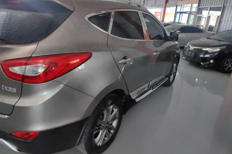 Used Hyundai ix35 2013 2.0L Automatic Two-Wheel Drive Smart GLS China IV Standard
