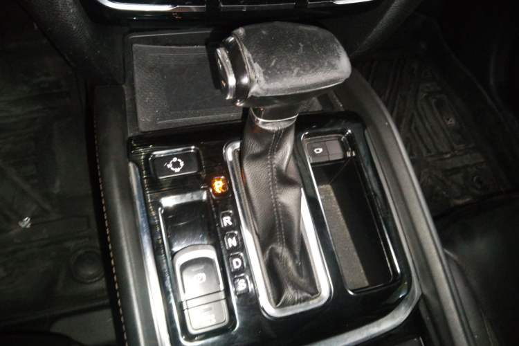 Used GAC Trumpchi GS8 2017 320T Two-Wheel Drive Luxury Smart Connectivity Version (7 Seats)
