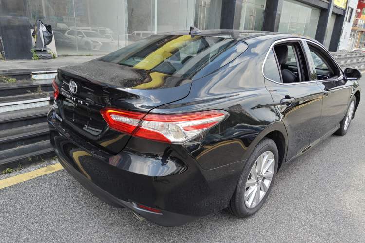 Used Toyota Camry 2023 2.0GVP Premier Edition
