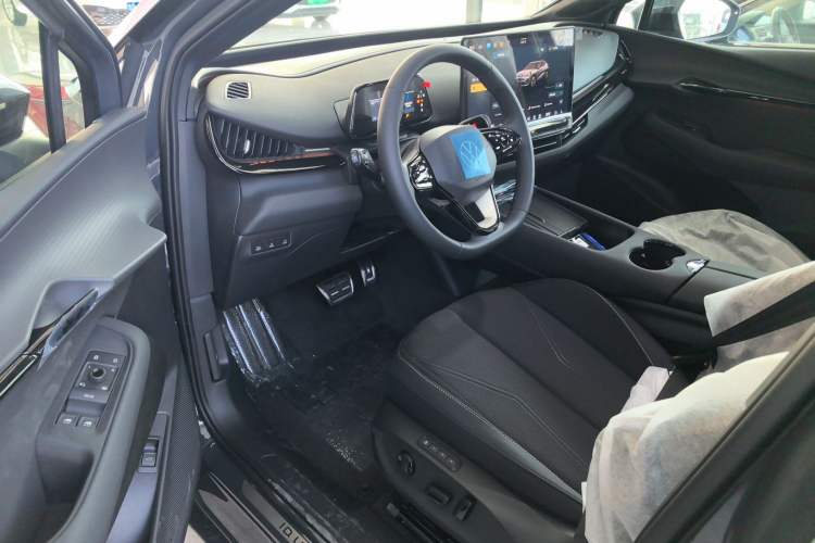 Used Volkswagen ID.UNYX 2025 Pure Model