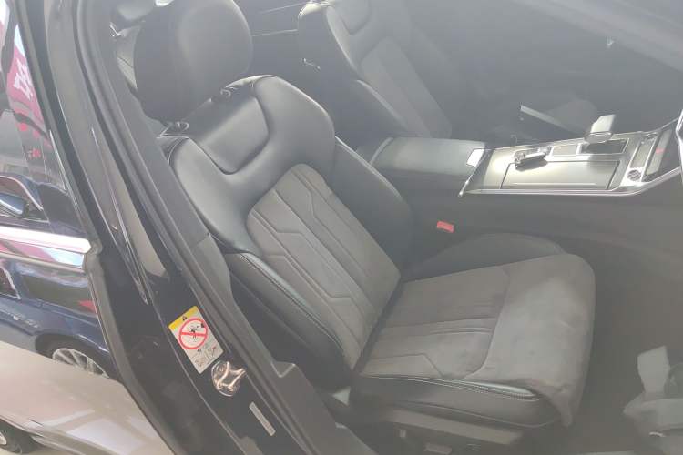 Used Audi A6L 2022 40 TFSI Luxury Dynamic Model
