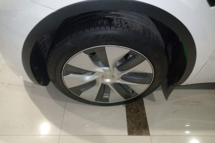 Used Tesla Model Y 2022 Rear-Wheel-Drive Version
