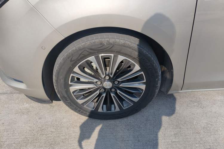 Used Buick GL8 2021 ES Landtrek 653T Luxury Model
