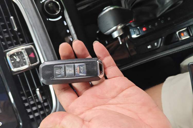 Used Baojun 730 2019 1.5T CVT Flagship Model 7 Seats China VI Emission Standard
