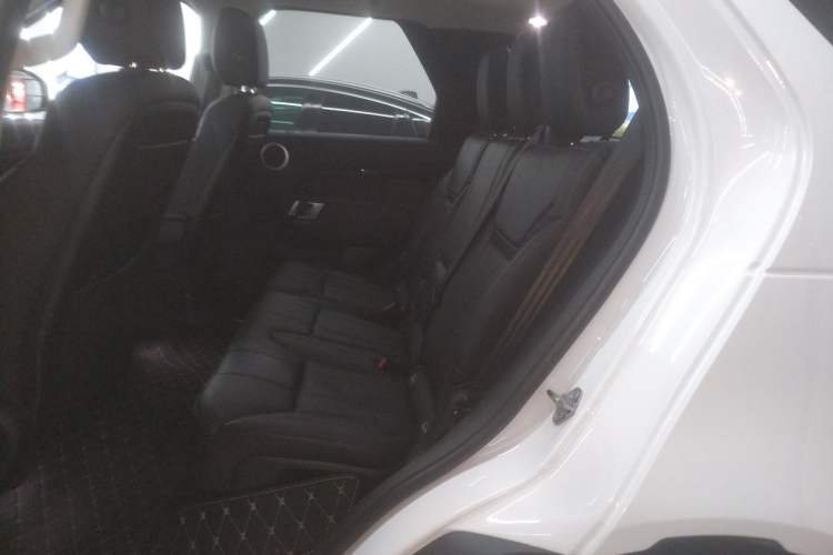 Used Land Rover Discovery 2019 3.0 SC V6 SE
