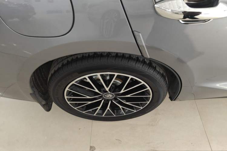 Used BYD Qin L 2024 DM-i 120KM Excellence Model
