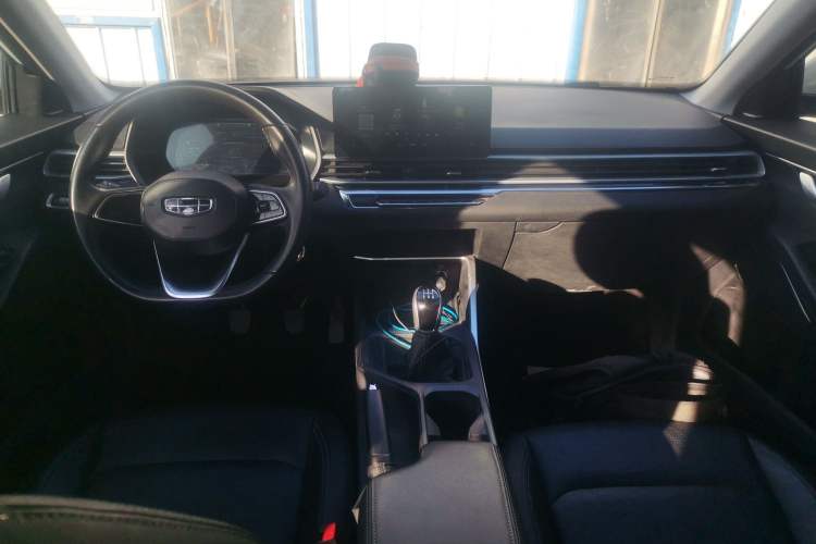 Used Geely Auto Emgrand 2022 4th Generation 1.5L Manual Luxury Model
