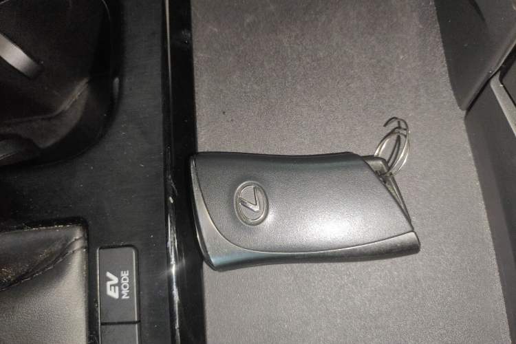 Used Lexus ES 2022 300h Excellence Edition
