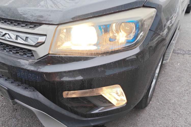 Used Changan CS75 2014 2.0L Manual Leading Version China IV Standard
