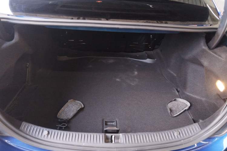 Used Mercedes-Benz C-Class 2017 Facelift C 200 L
