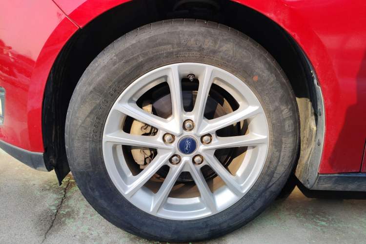 Used Ford Focus 2017 Hatchback 1.6L Automatic Fashion Edition Smart Drive Version