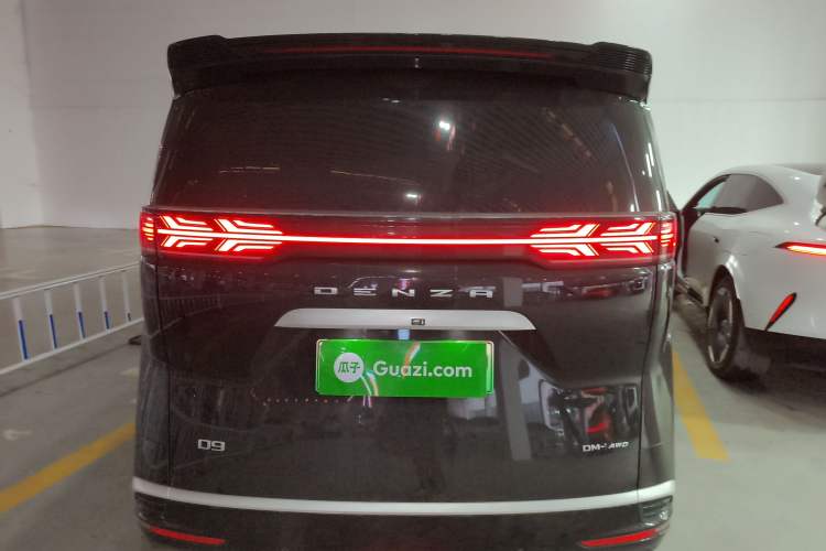 Used Denza D9 2024 DM-i 980 Four-Wheel Drive Flagship Model