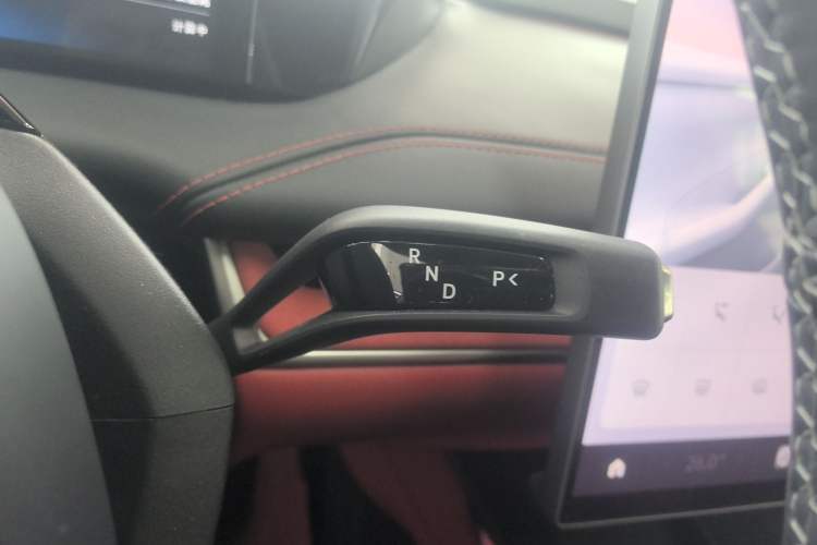 Used Xiaomi Auto SU7 2024 Rear-Drive Long-Range Intelligent Driving Version
