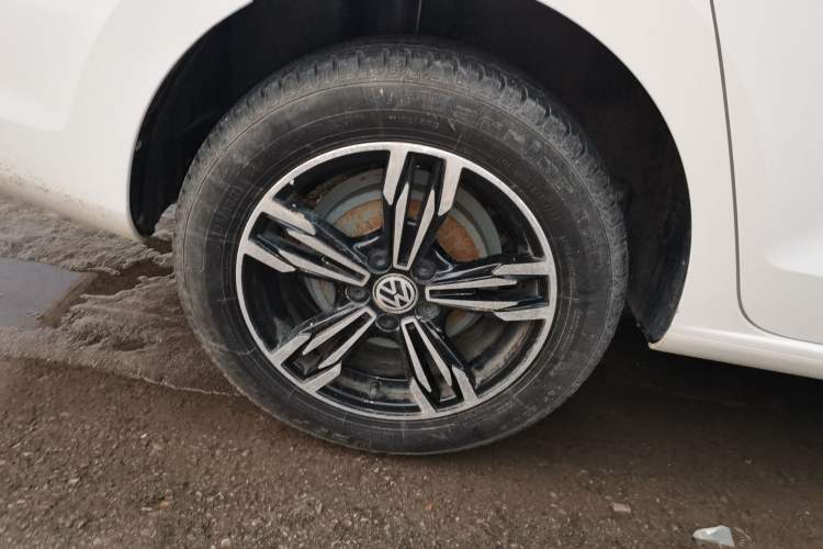 Used Volkswagen Jetta 2015 Value Edition 1.6L Automatic Fashion Version
