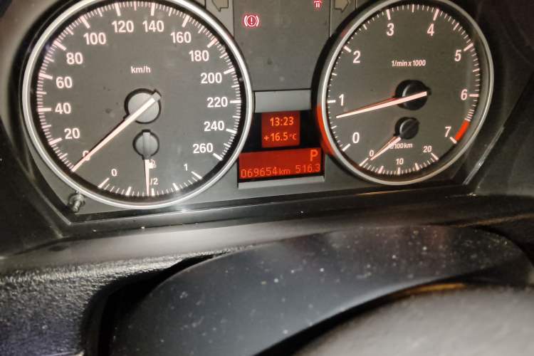 Used BMW X1 2013 sDrive18i Fashion Model
