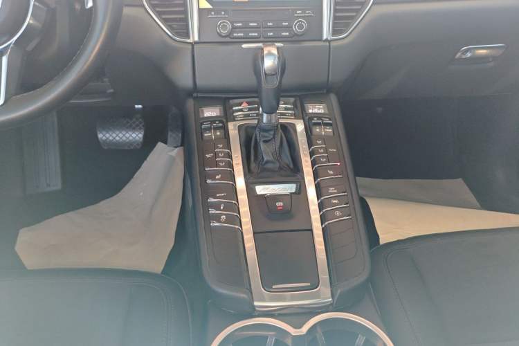 Used Porsche Macan 2017 Macan 2.0T
