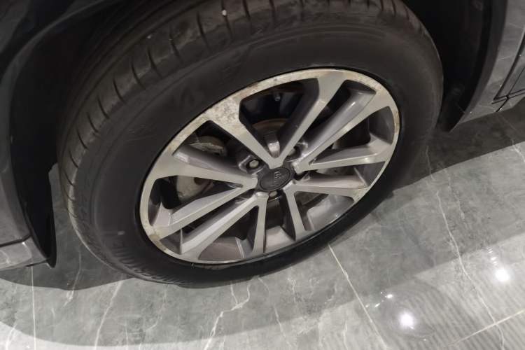 Used  Grand Commander 2018 2.0T Four-Wheel Drive Smart Enjoyment Version China V Emission Standard
