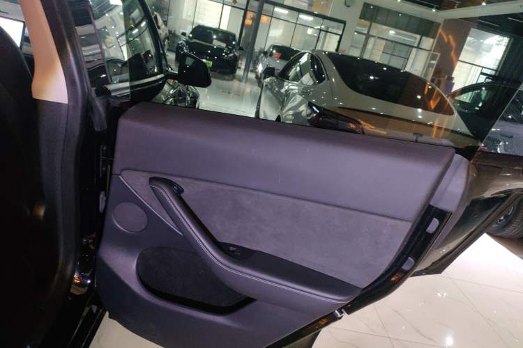 Used Tesla Model Y 2021 Standard Range Rear-Wheel Drive Version