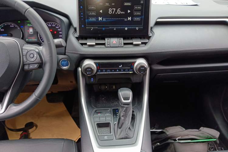 Used Toyota Wildlander 2022 Dual-Engine 2.5L E-CVT Two-Wheel Drive Luxury PLUS Edition
