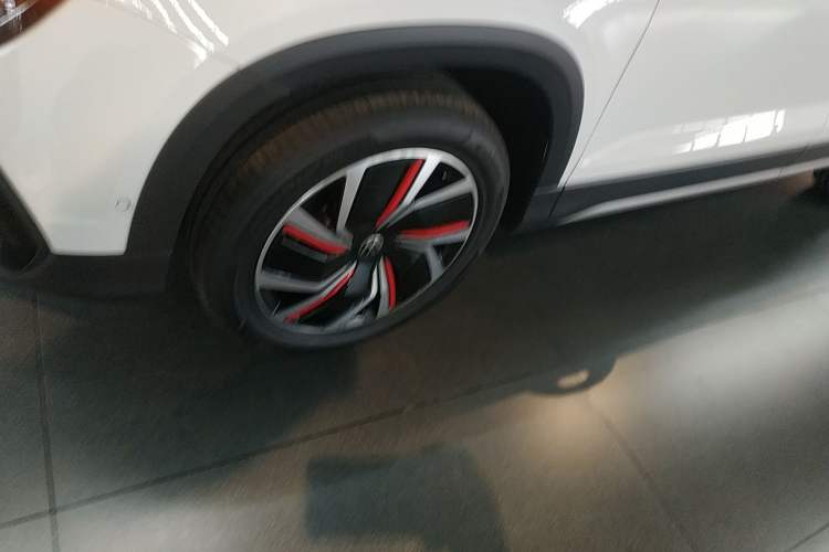 Used Volkswagen Tharu 2024 300TSI Two-Wheel-Drive Moon Luxury Edition