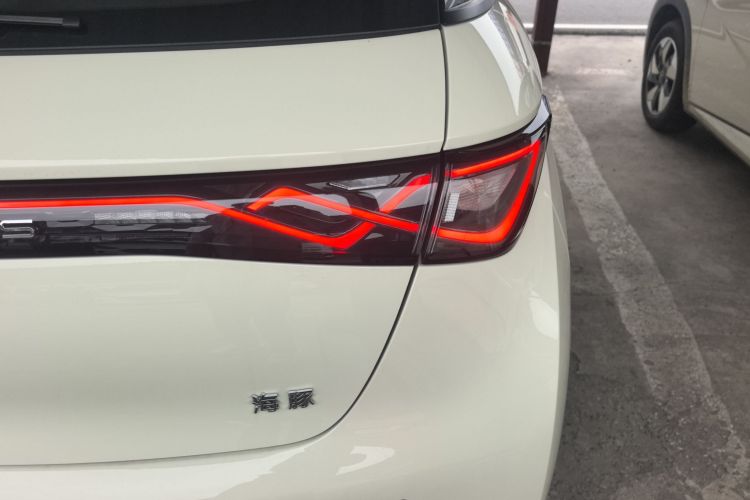 Used BYD Dolphin 2025 420km Free Edition
