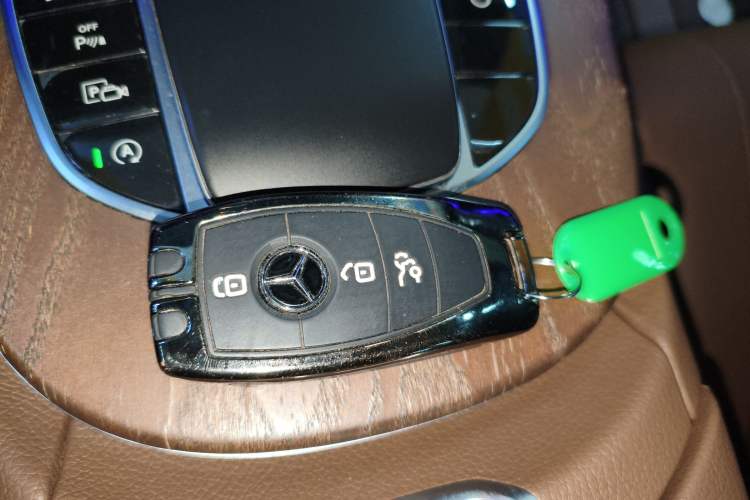 Used Mercedes-Benz E-Class 2021 Facelift E 300 L Stylish Edition
