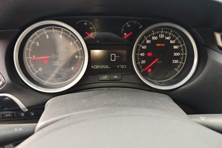 Used Peugeot 408 2014 1.8L Manual Leading Edition