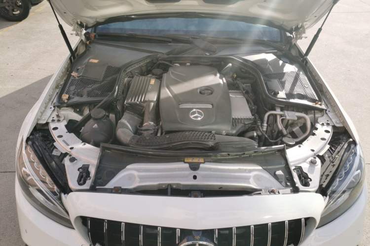 Used Mercedes-Benz C-Class 2015 C 200 station wagon
