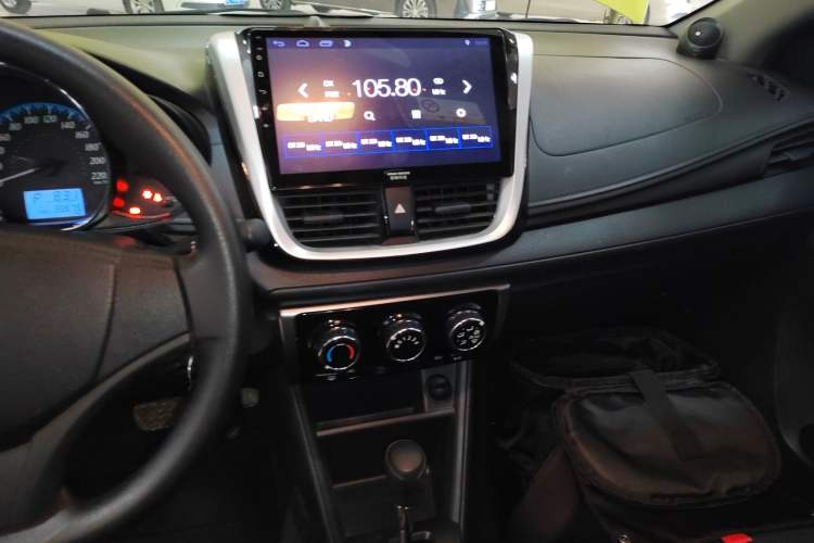 Used Toyota YARiS L 2016 Revised 1.5E CVT Charming Edition